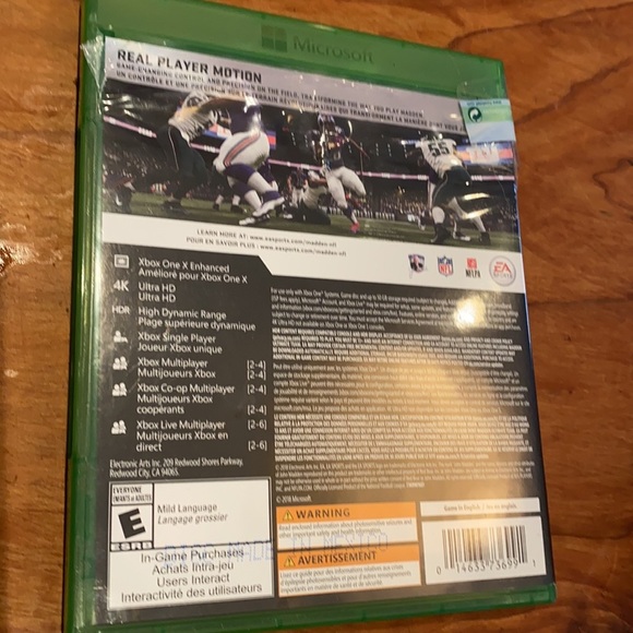XBox One Madden 19 NFL Game - Picture 4 of 6